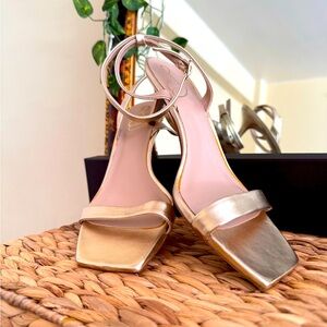 Rayelle Heeled Strap Sandal | Gold | Size 9.5 | Leather
